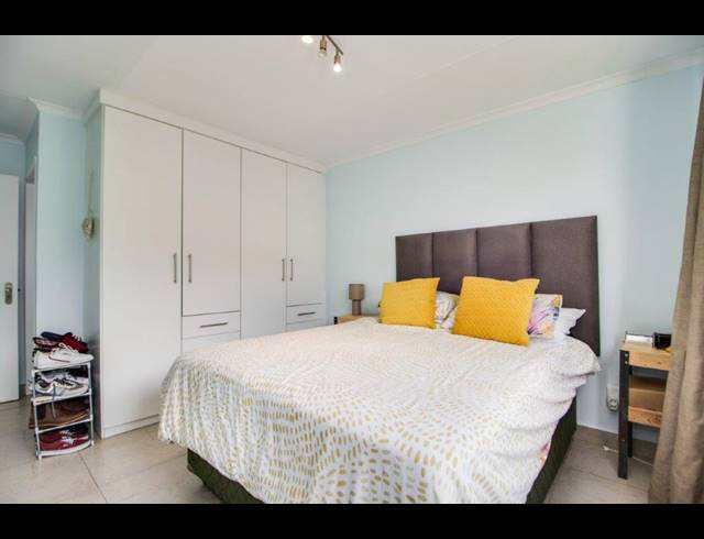 2 BEDROOM APARTMENT FOR SALE IN MAROELADAL
